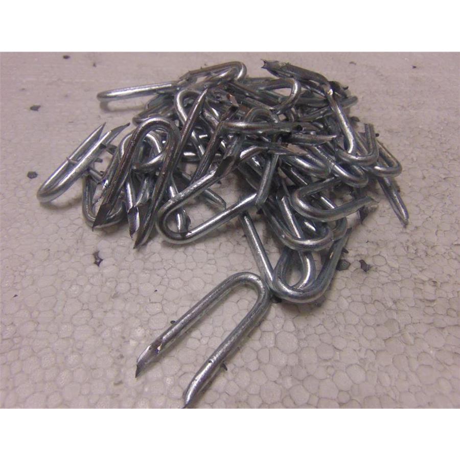 BARBED STAPLES GLAVANISED - 4mm x 40mm (20kg)