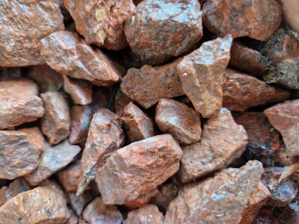 RED GRAVEL 10mm BAG - DUMPY BAG